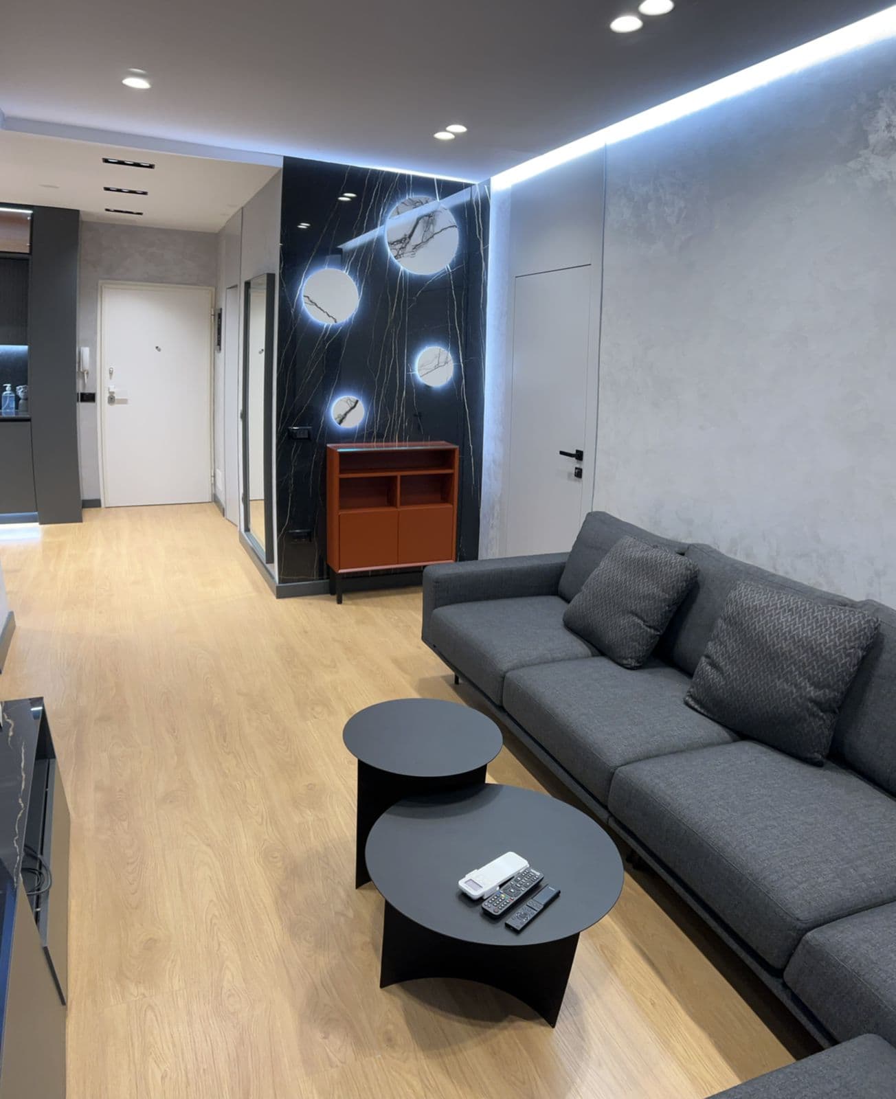 Apartament 2+1 Me Qira në Rrugën e Kavajës, Tiranë – 2000€ | 100 m² 4