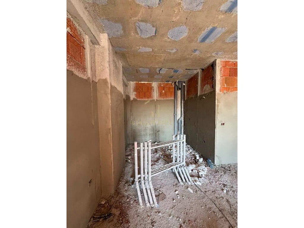 Shitet apartament 2+1+2 ne 4
