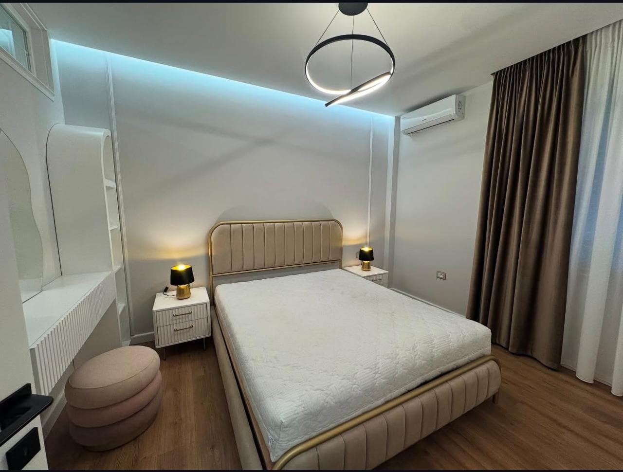 Jepet me qera apartament 2+1 tek Selvia - 900euro 4
