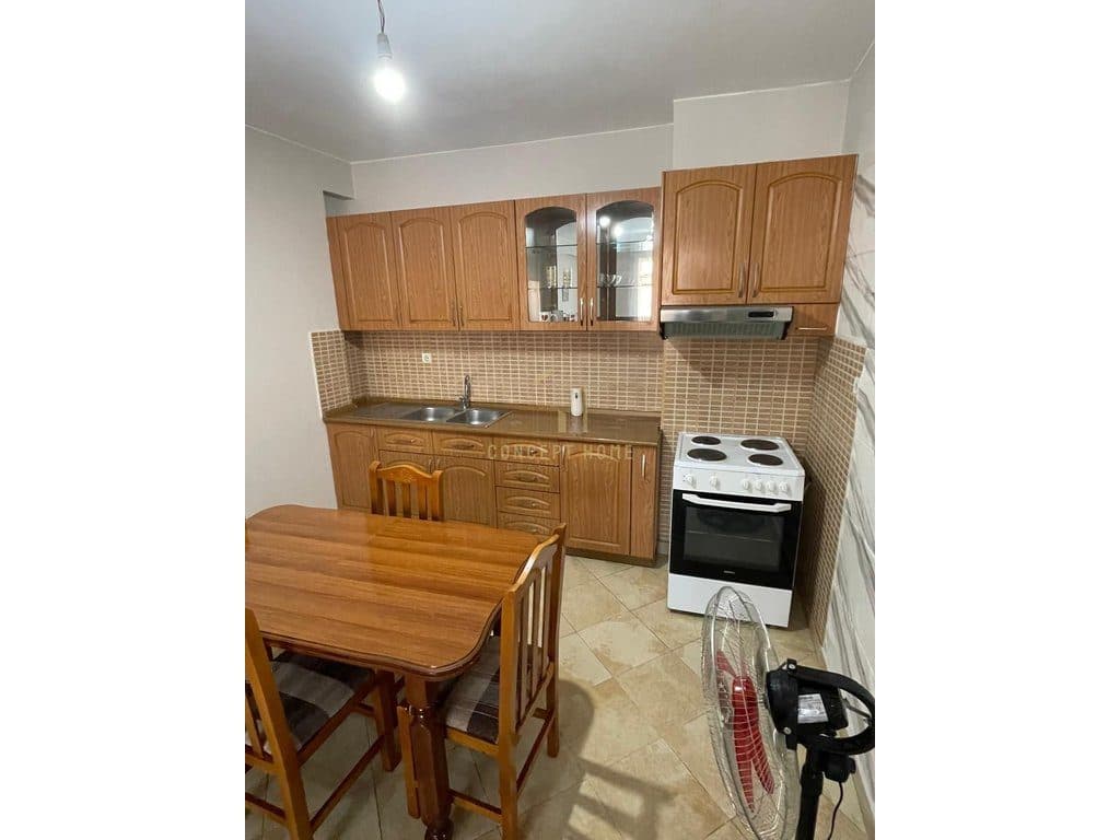 Jepet apartament me qera 2+1 ne Yzberisht