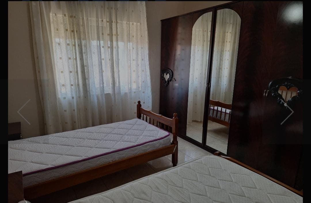 Jepet apartament me qera Te Rruga Elbasnanit 3
