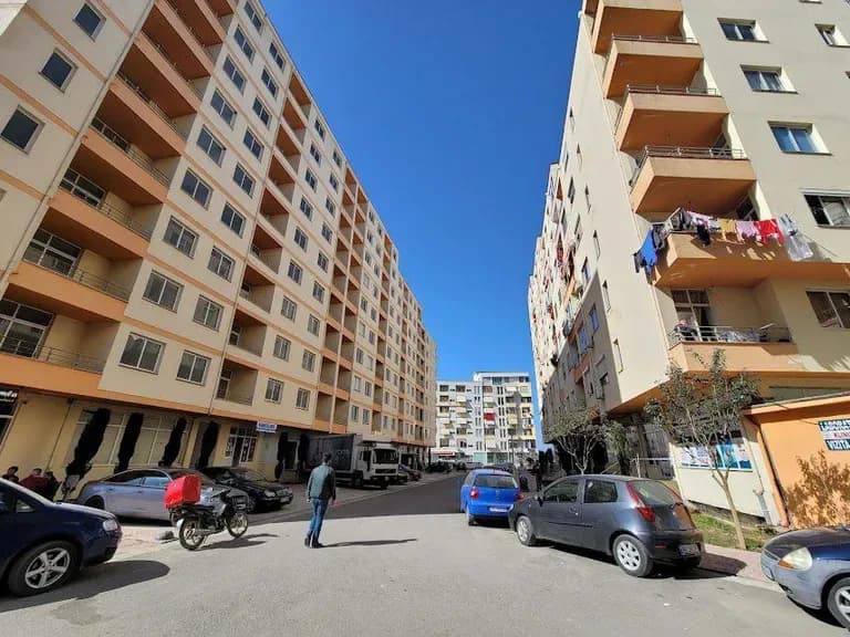 Dyqan Për Shitje në Astir, Tiranë - 333,760€ | 112 m² 1