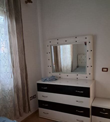 Jepet me qera Shtepi te bulevardi ri