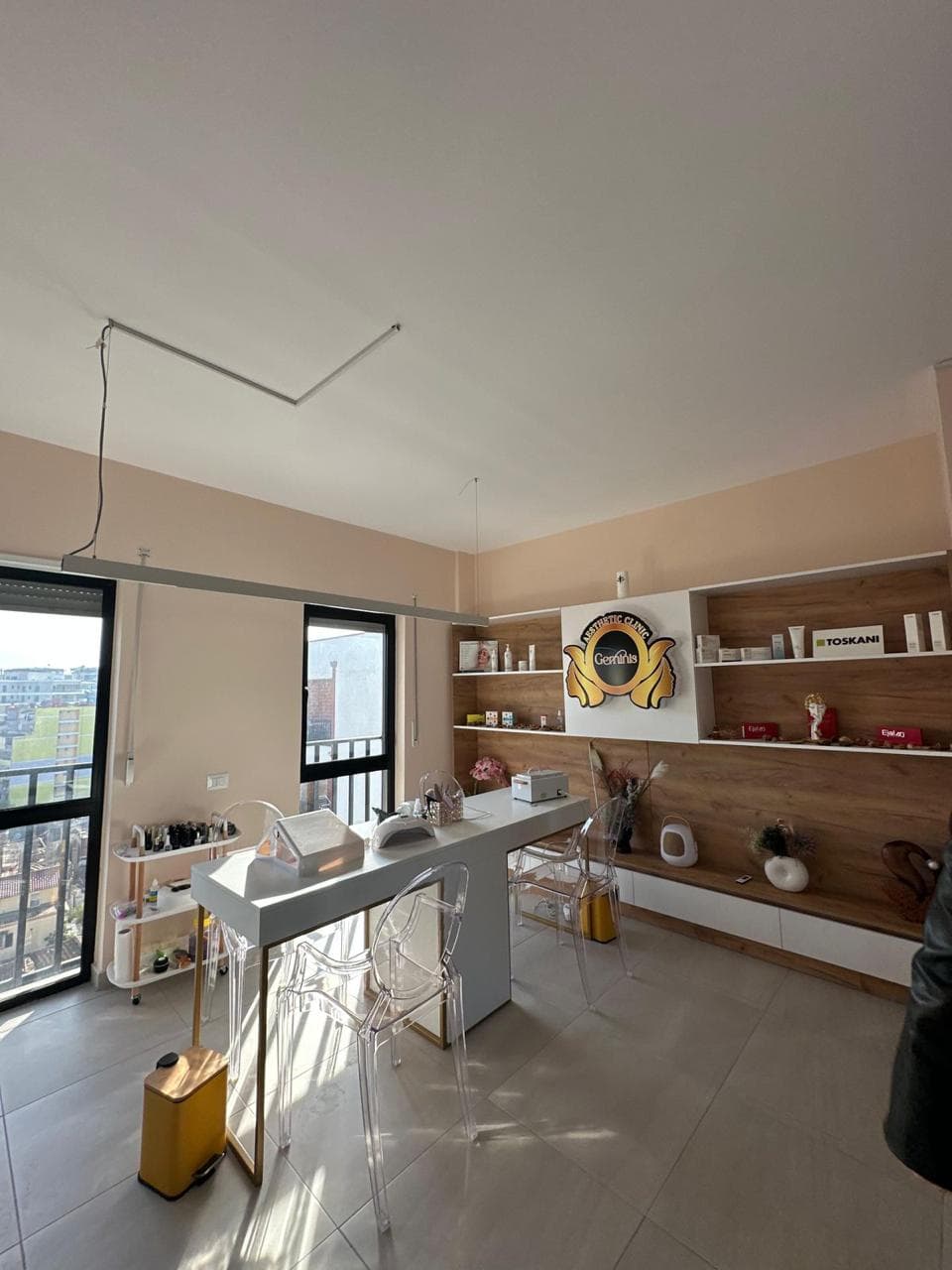 Zyrë 3+1+2 Me Qira tek Selvia, Tiranë - 750€ | 116 m² 3