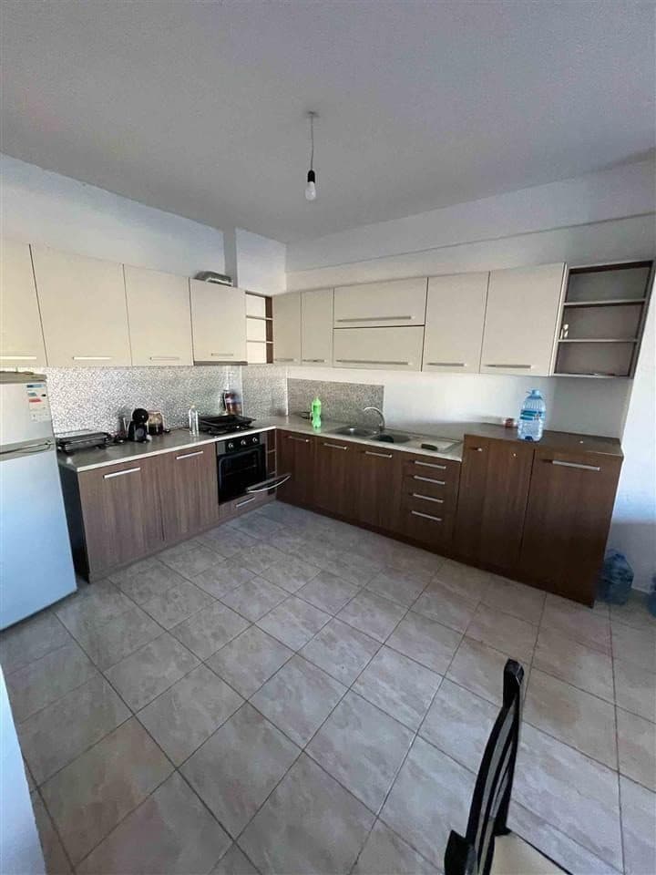 Jepet me qera apartment 1+1 ne Yzberisht