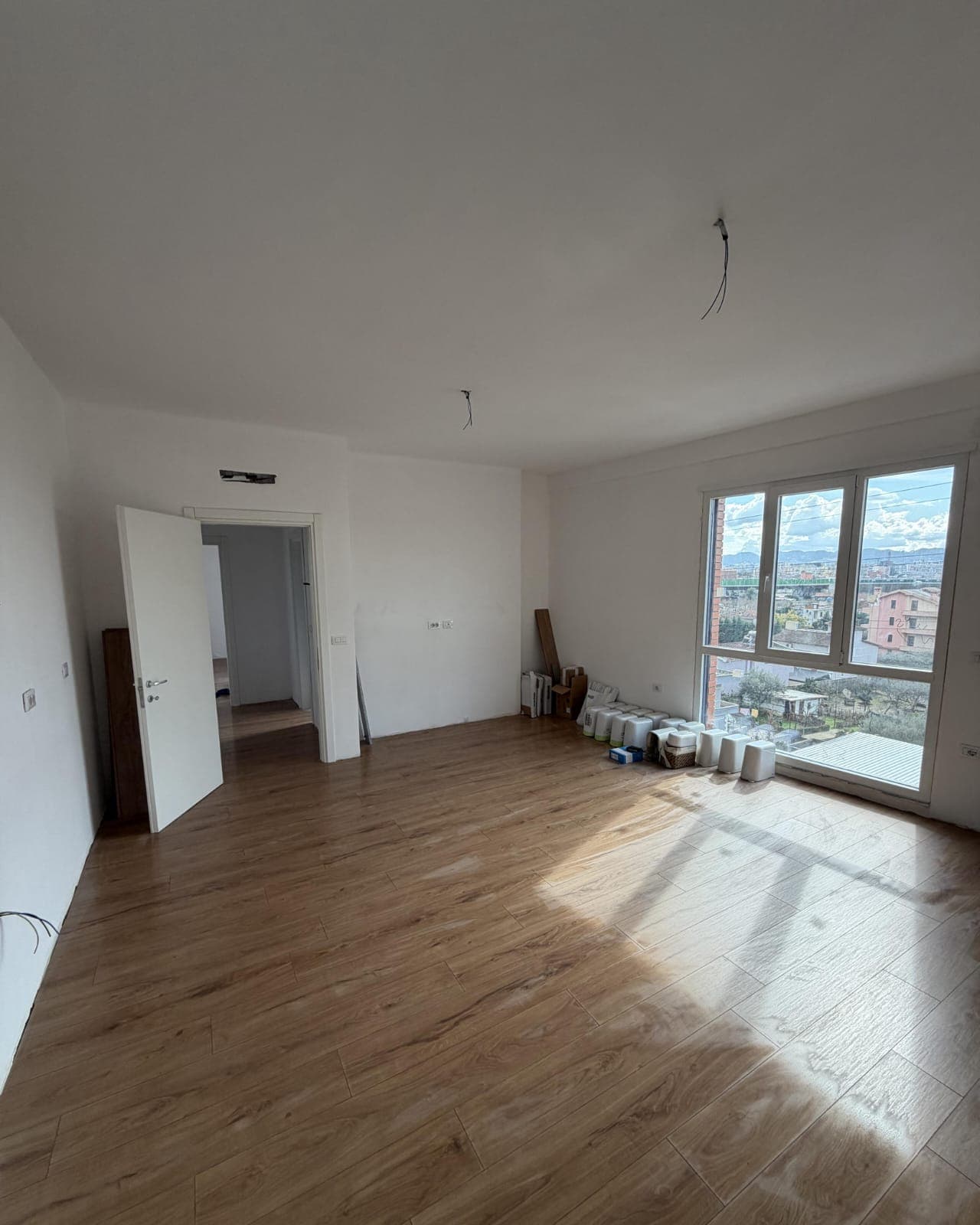 Shitet Apartament 1+1 në Paskuqan (Unaza e Madhe)