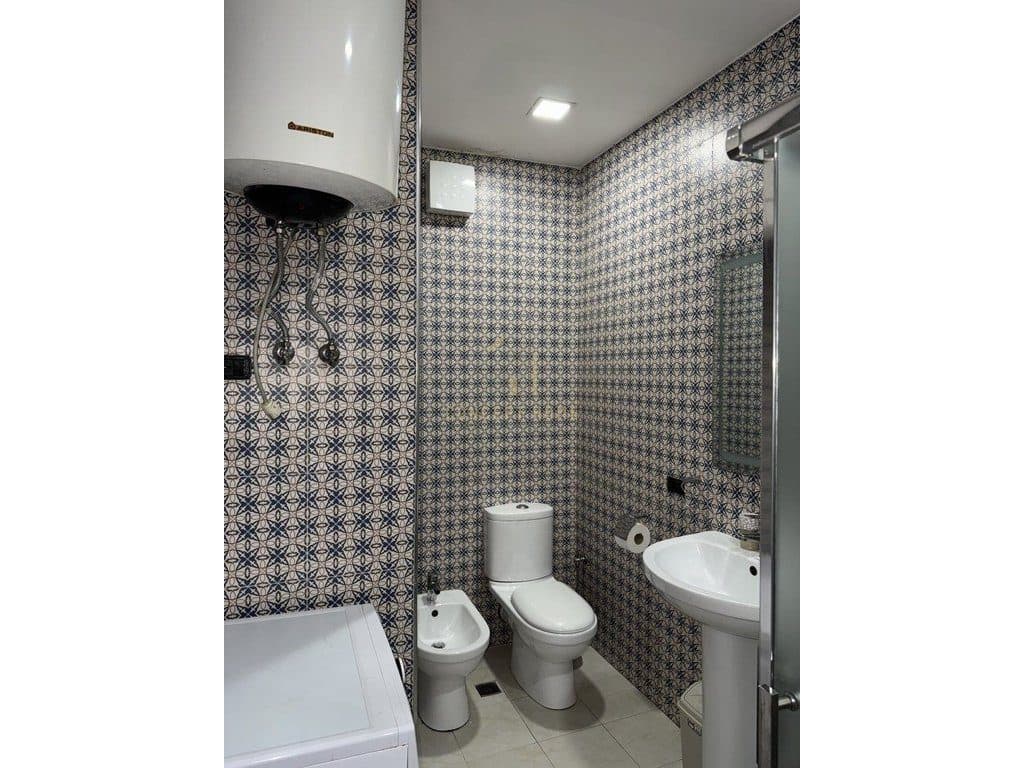 Jepet me qera apartament 2+1 tek