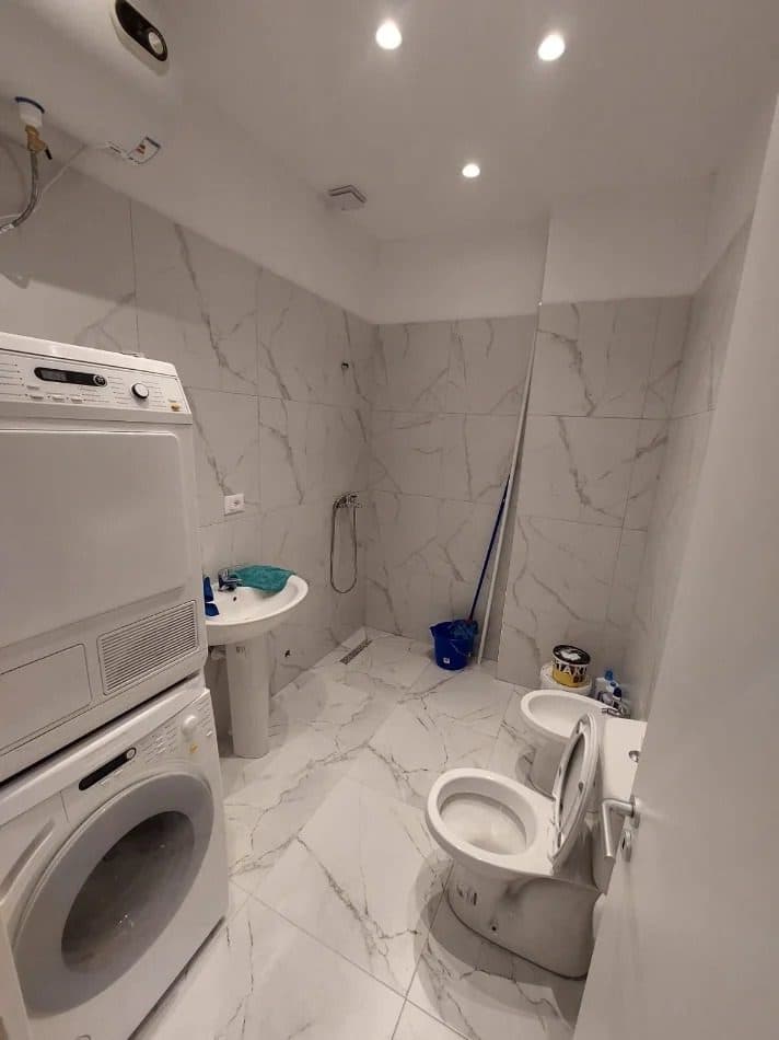 Shitet apartament 1+1 te Kodra Diellit/Cmimi: 130.000 euro 4