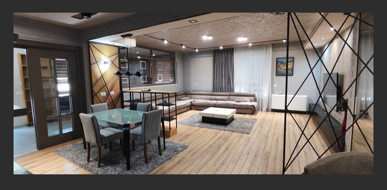 Shitet Super Apartament 4+1+2 ne Myslym Shyr