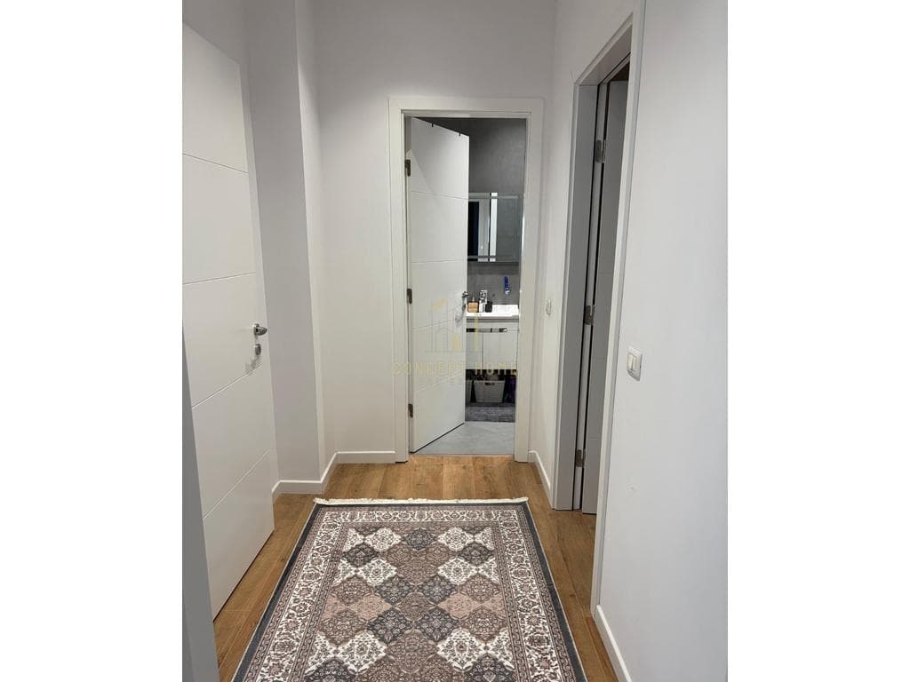 Jepet me qera apartament 2+1+2 ne 5 Maj. 3