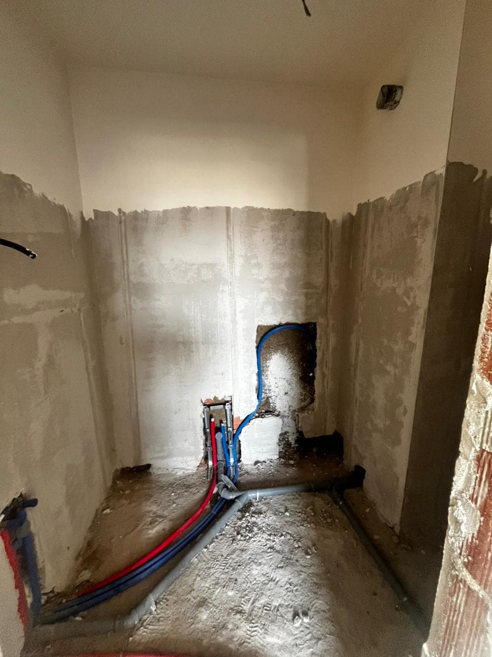 Shitet apartament 2+1+2 ne Paksuqan ( Unaza e Madhe ) 4