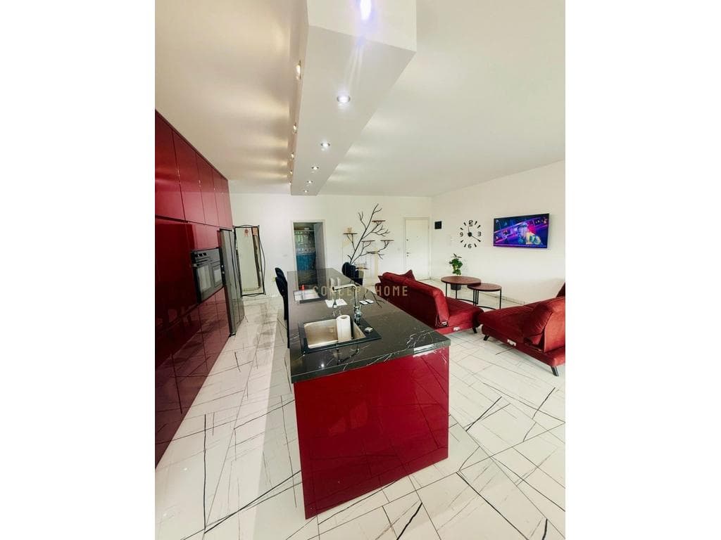 Jepet me qera Apartament 2+1+2 tek Liqeni i Thate 2