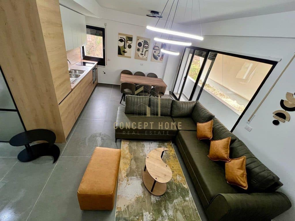 Jepet me qera Apartament Duplex 3+1+P tek