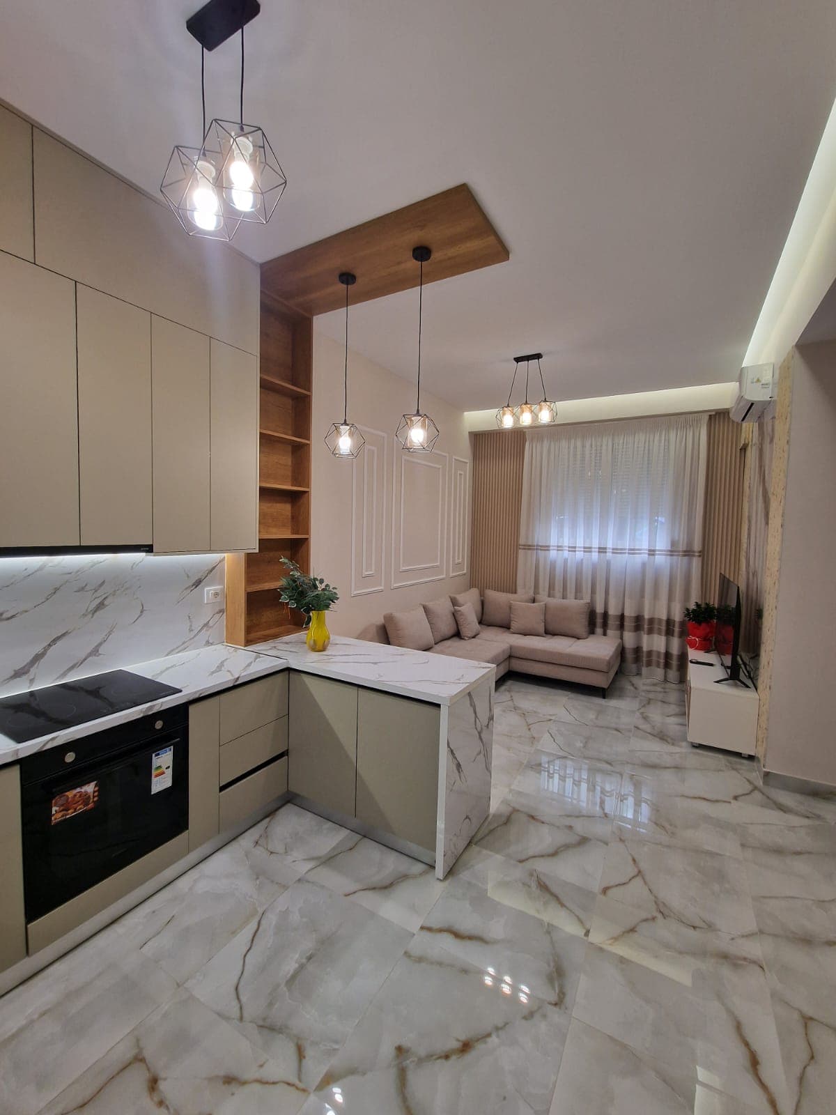 Jepet me qera apartament 1+1 tek Kodra e Diellit