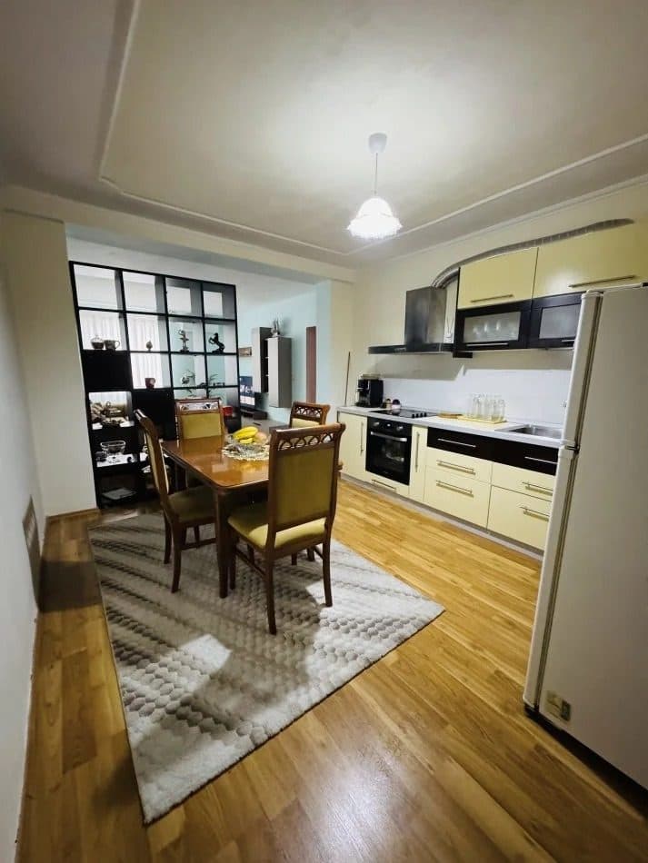 Apartament 1+1 te Komuna e Parisit. 3