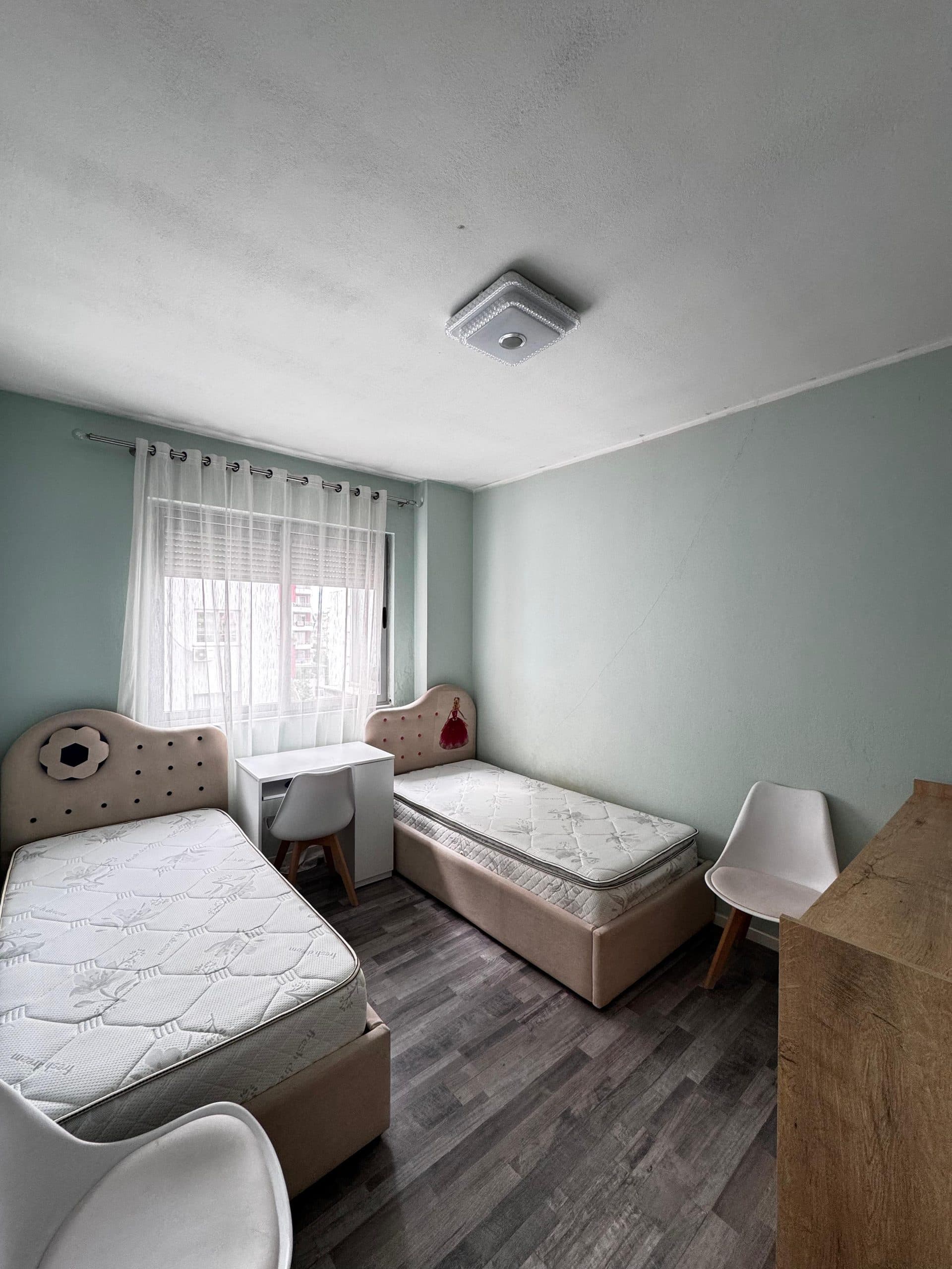 Shitet apartament 2+1 ne Yzberisht 4