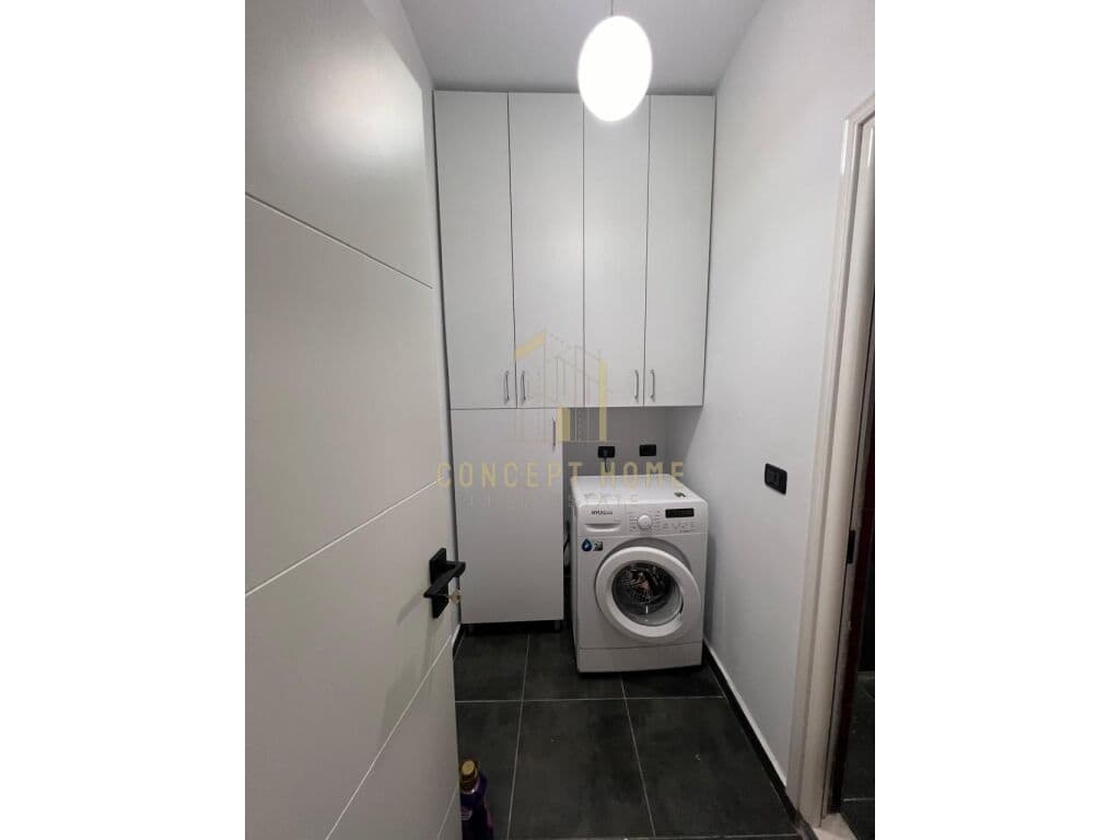 Apartament 1+1 ,Rr Dibres ,prane Komisariatit Nr 4 3
