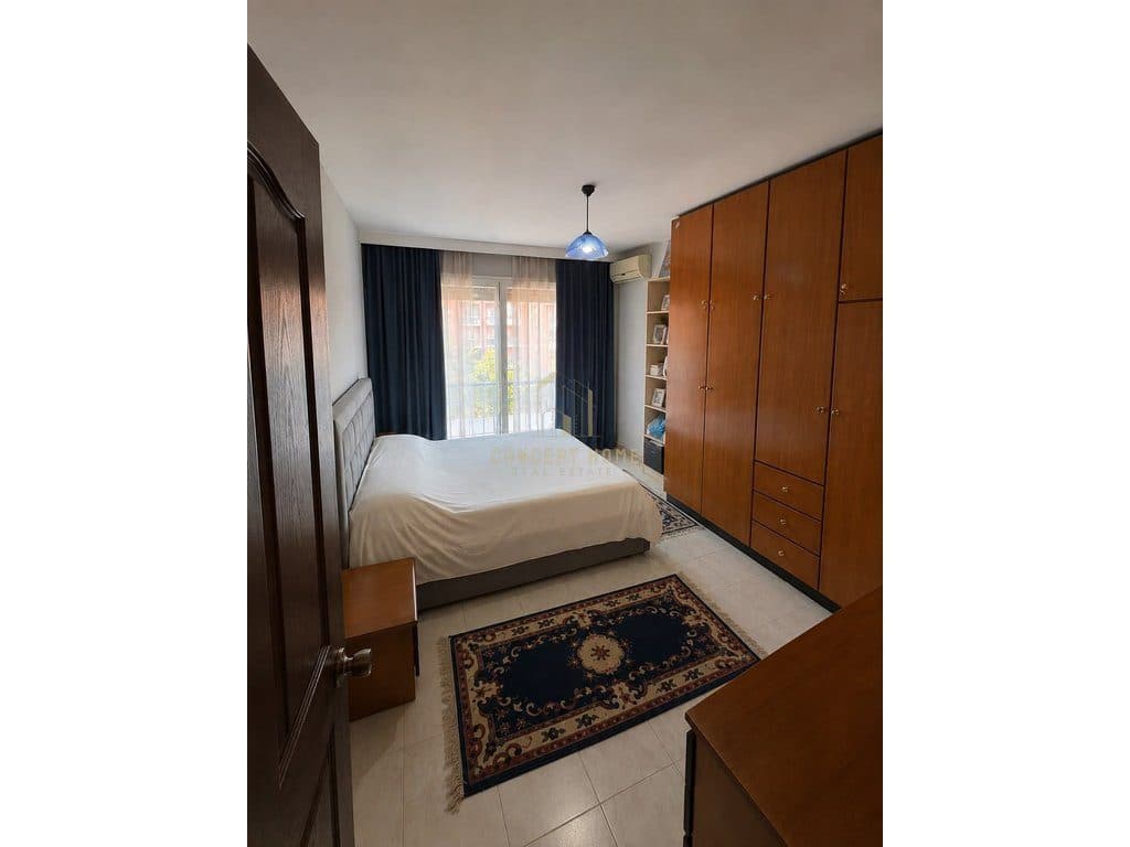 Shitet apartament dublex 3+1+3 ne Laprak 4
