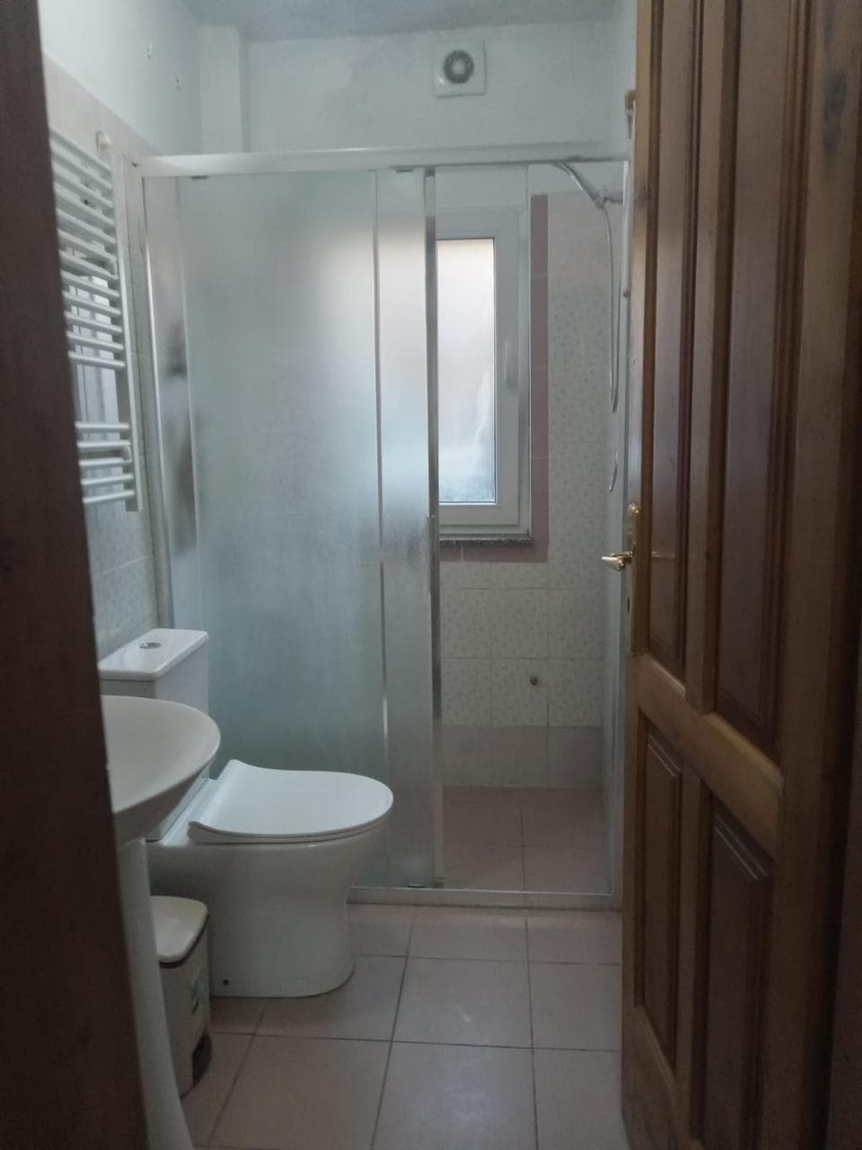 Apartament 1+1 me Qira në Myslym Shyr, pranë Spitalit Gjerman 4