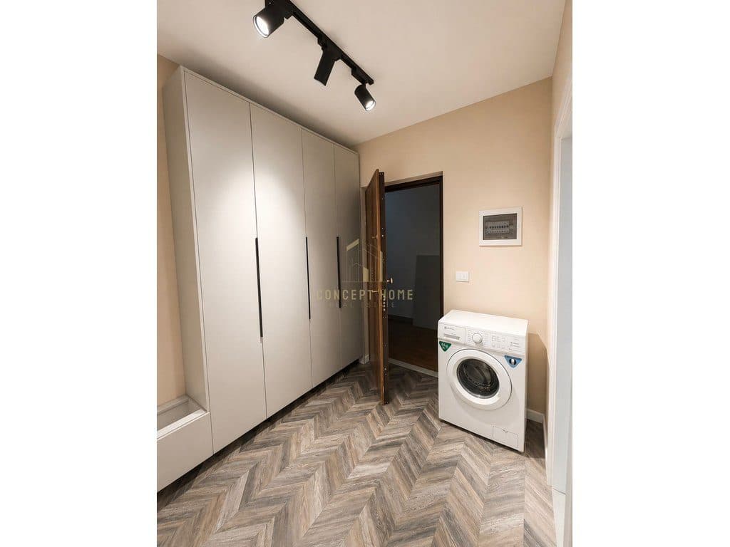 jepet me qera super apartament 1+1 ne 3