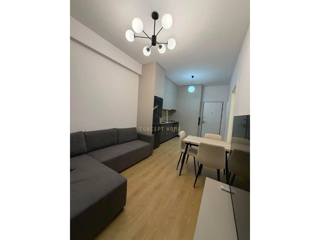 Jepet me qera apartament 1+1 tek 4
