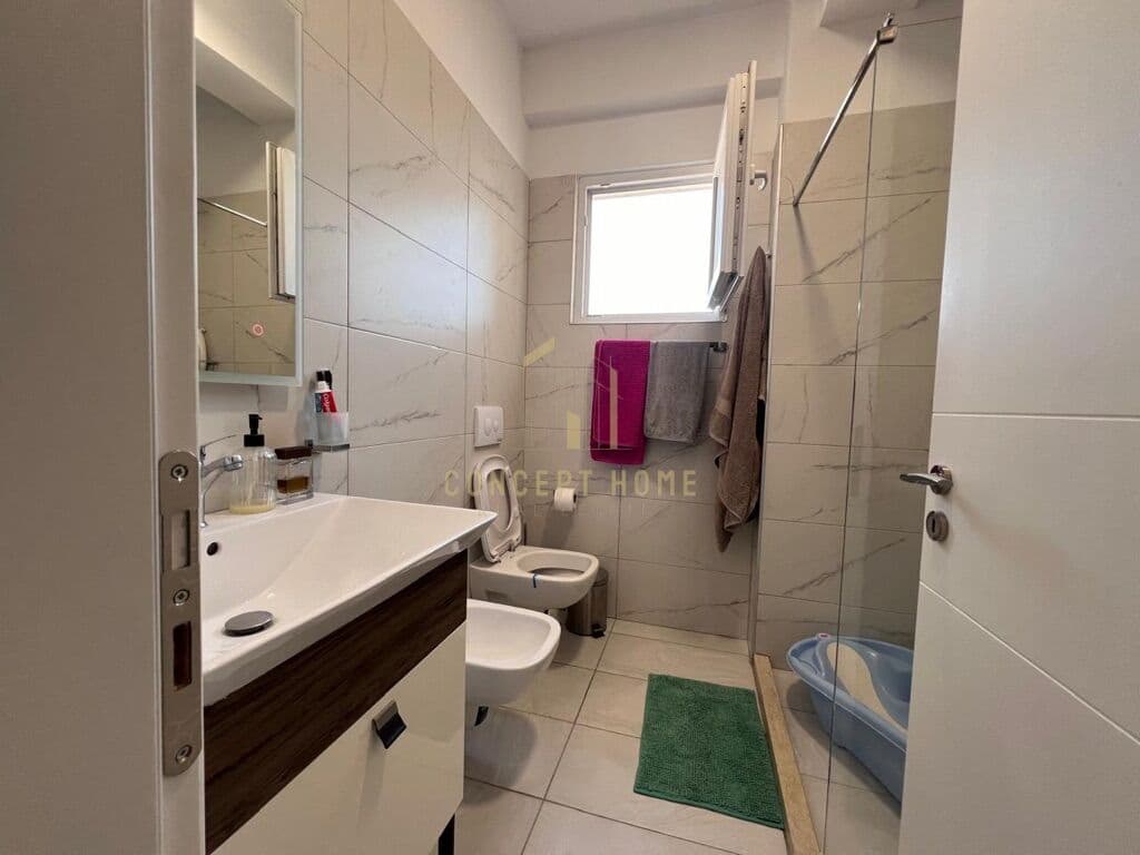 Apartament 1+1 , Komuna Parisit pallat 2022 / 140,000€/ Diskutueshem 4