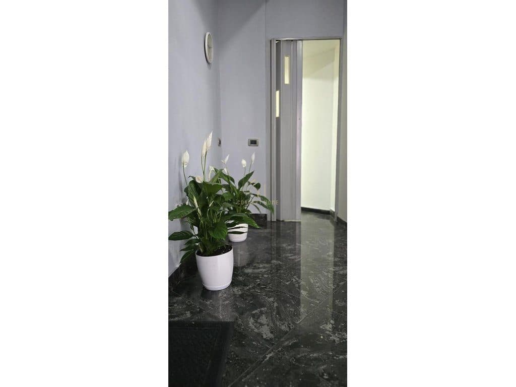 Jepet me qera apartament 1+1 Rruga Dibres Siperfaqja:40 m2