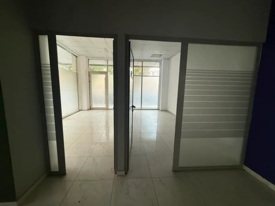 Dyqan To Rent në Rruga Jordan Misja, Tirana - 7000€ | 415 m² 3