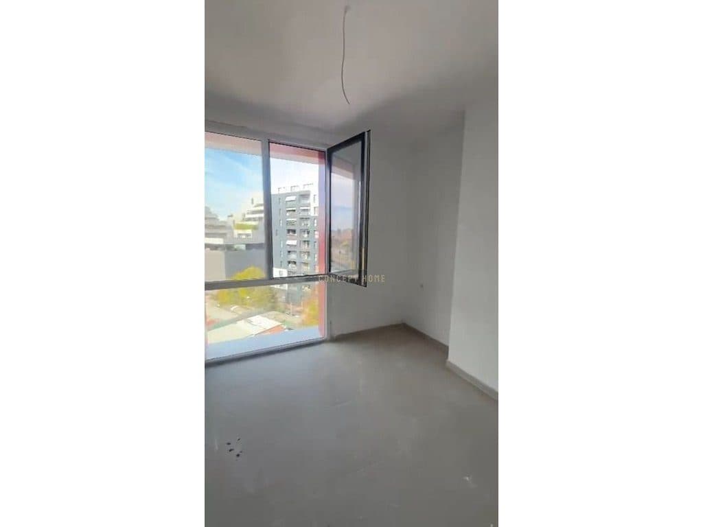 Jepet me qera apartament 3+1+2 tek Rruga e Dibres