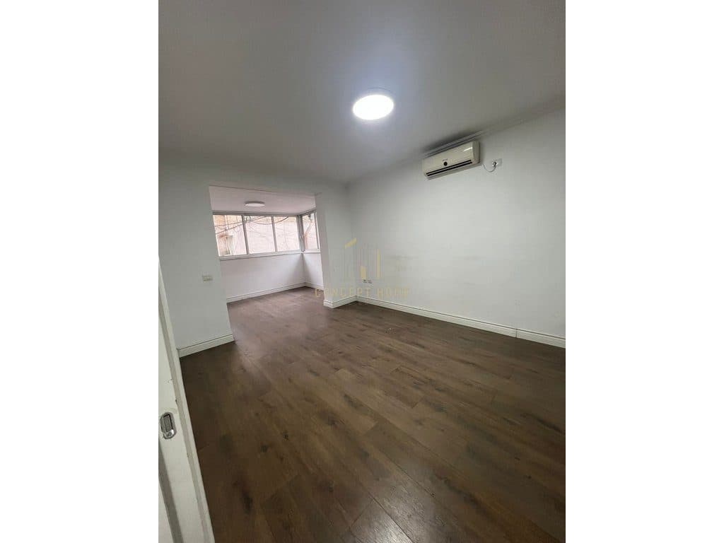 Zyrë 3+1 Me Qira në Bllok, Tiranë - 1100€ | 110 m² 2