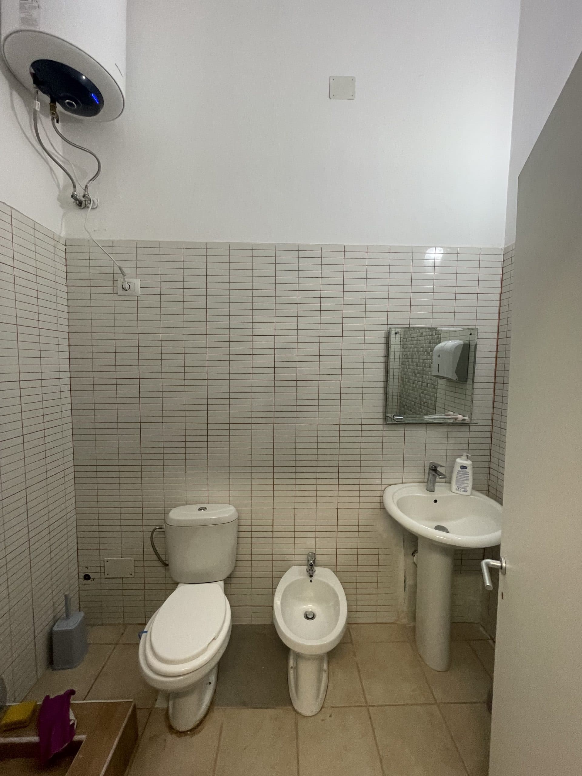 Jepet me qera 3+1+2 tek Komuna e Parisit 2