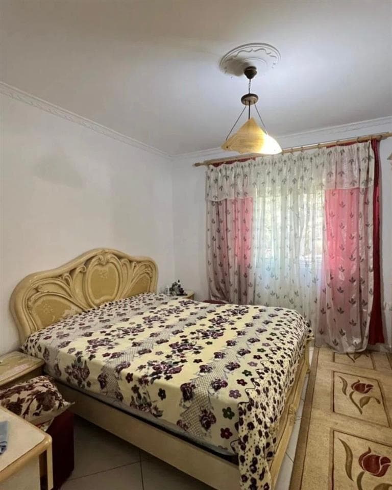 Shitet apartament Ne Xhamllik 3