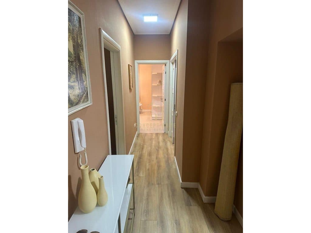 Jepet me qera apartament 2+1 tek Liqeni Artificial,Kopshti zologjik Siperfaqe 87 m2 3