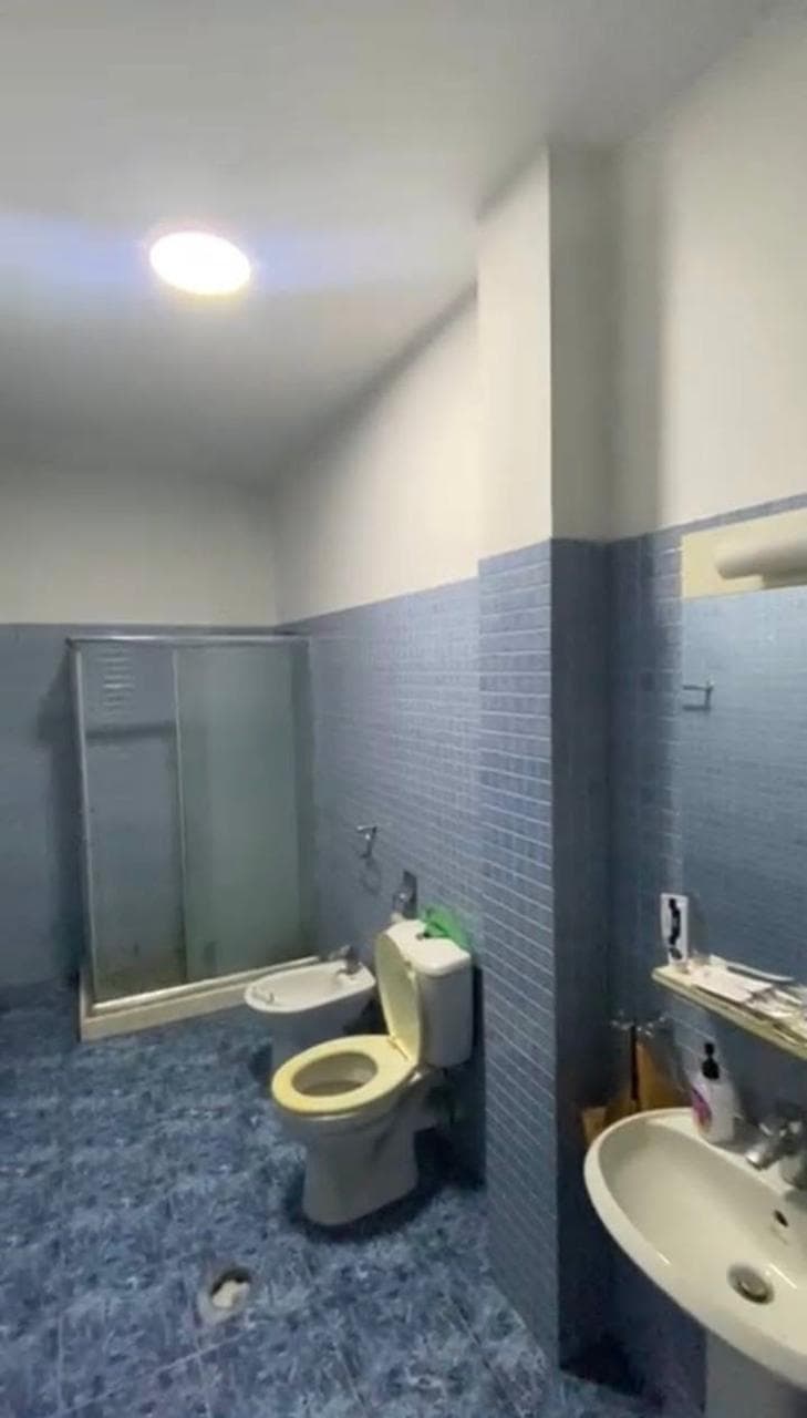Shitet Apartamenti 1+1 ne Kamëz 3