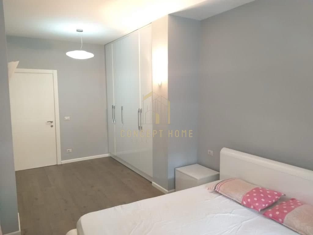 Jepet me qera apartament per banim ose aktivitet zyre 1+1 ne Bllok 4