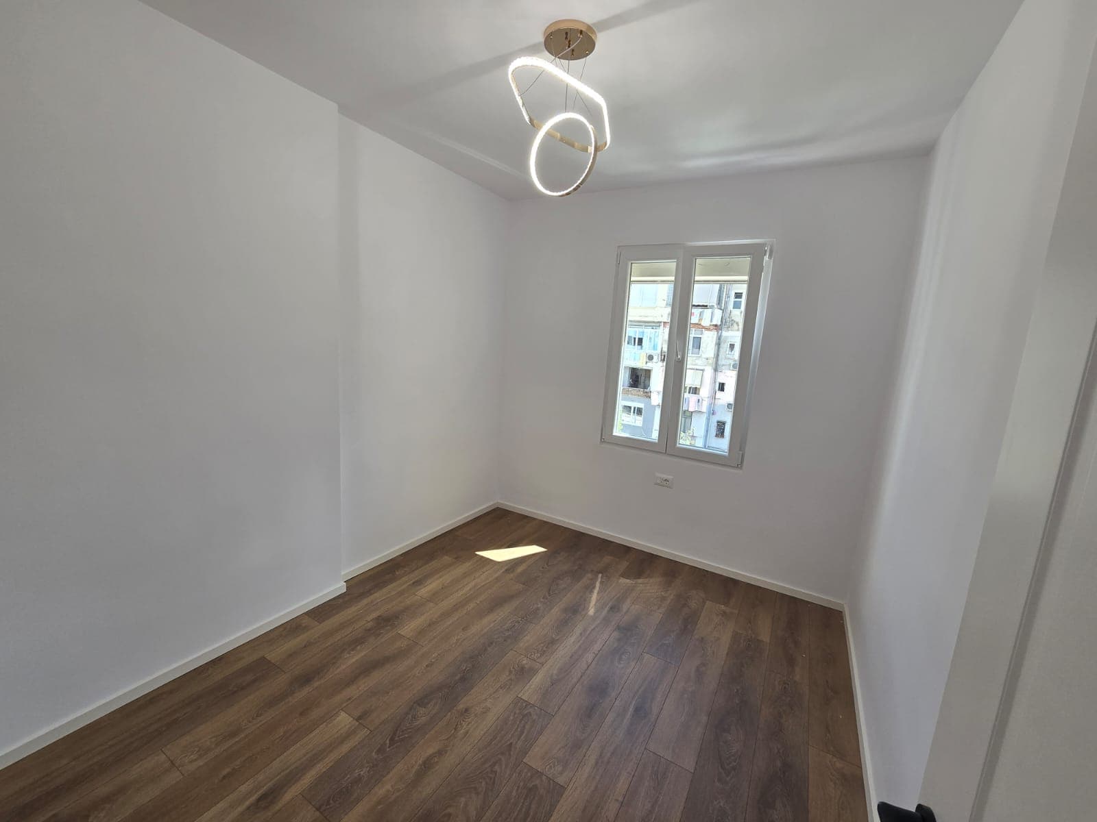 Apartament 2+1+2 për Shitje në Myslym Shyri, Tiranë - 185000€ | 75 m² 4