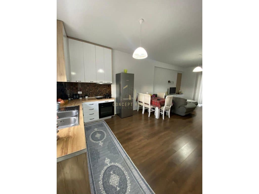 Apartament 2+1 Me Qira në Kodër Kamëz, - 400€ | 128 m²