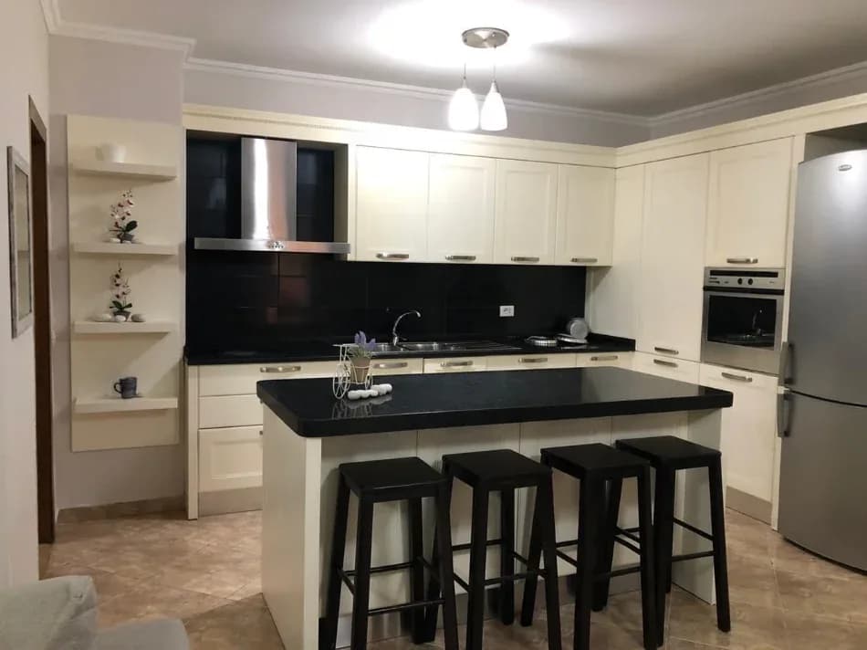 Apartament 2+1 Për Shitje në Liqeni i Thatë, Tiranë - 260,000€ | 140 m² 2
