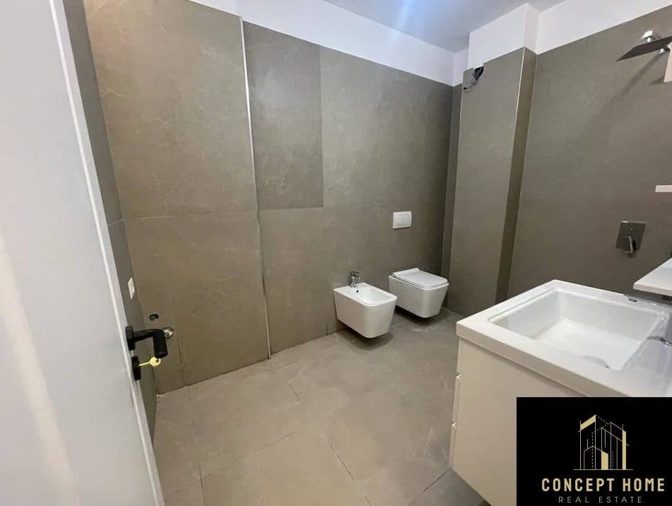 Shitet apartament duplex ne Fresk 2