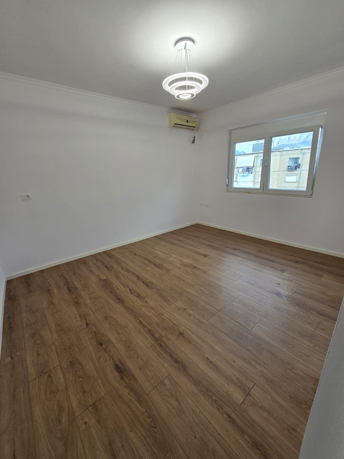 Shitet apartament 1+1 Ne Ali Dem 4