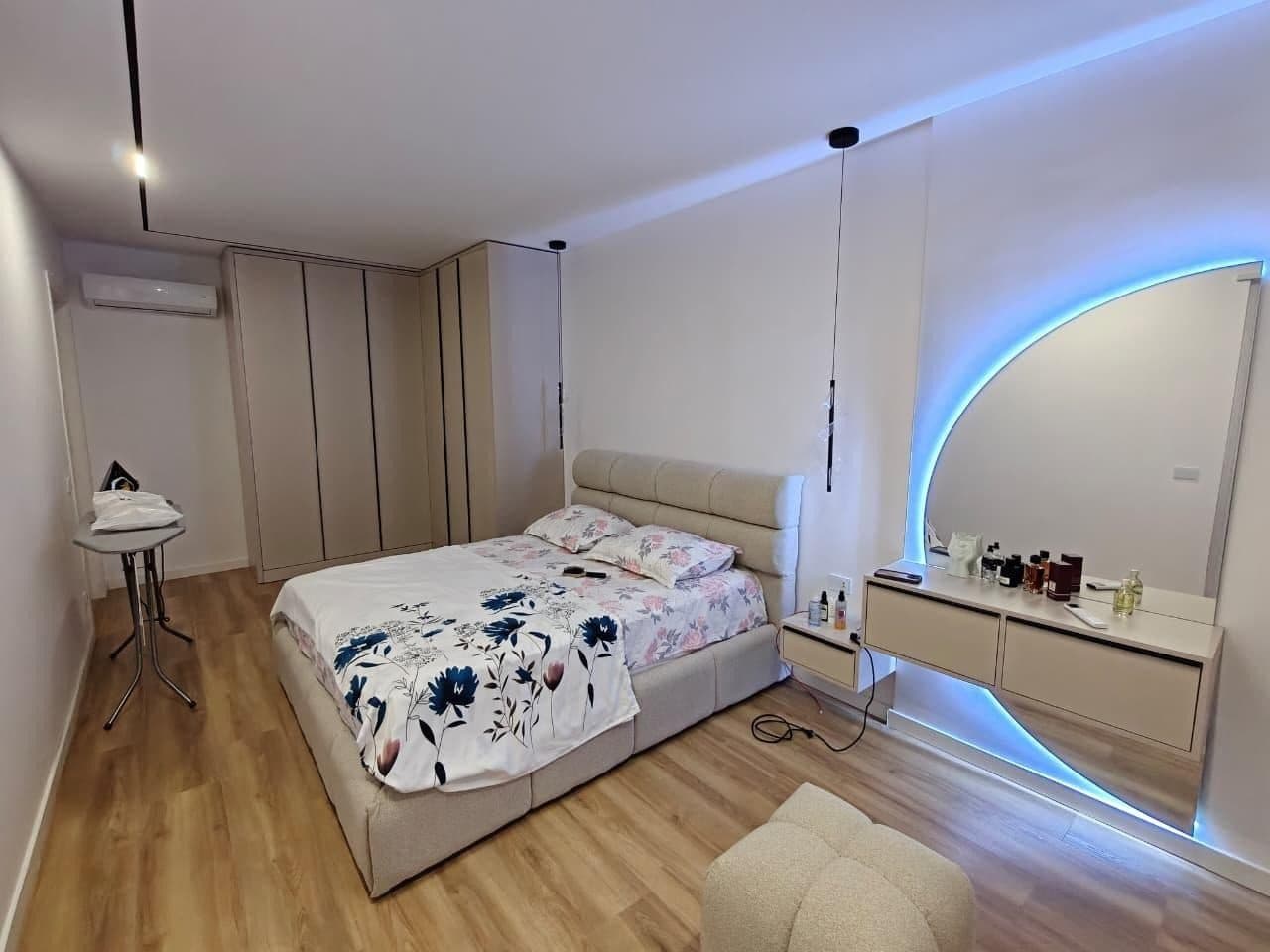 Shitet apartament 2+1 tek Kompleksi Univers City 4