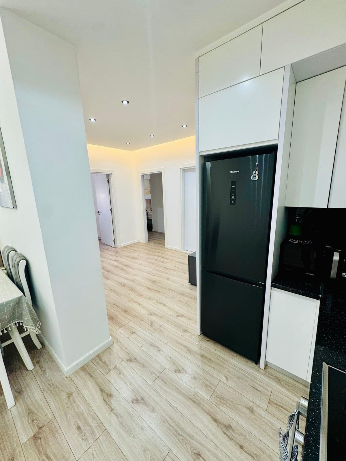 Apartament Modern 2+1 Me Qira në Kamëz - 40.000 lek / muaji| 114 m² 3