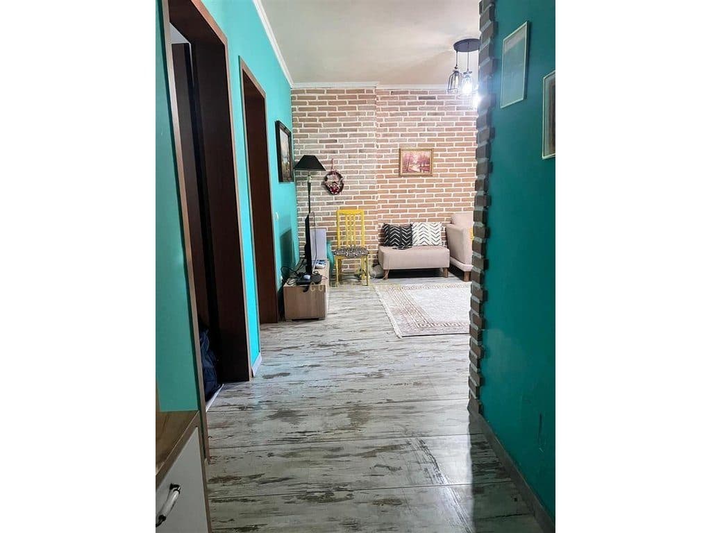 Jepet me qera super apartament 2+1 Te Komuna Parisit 2