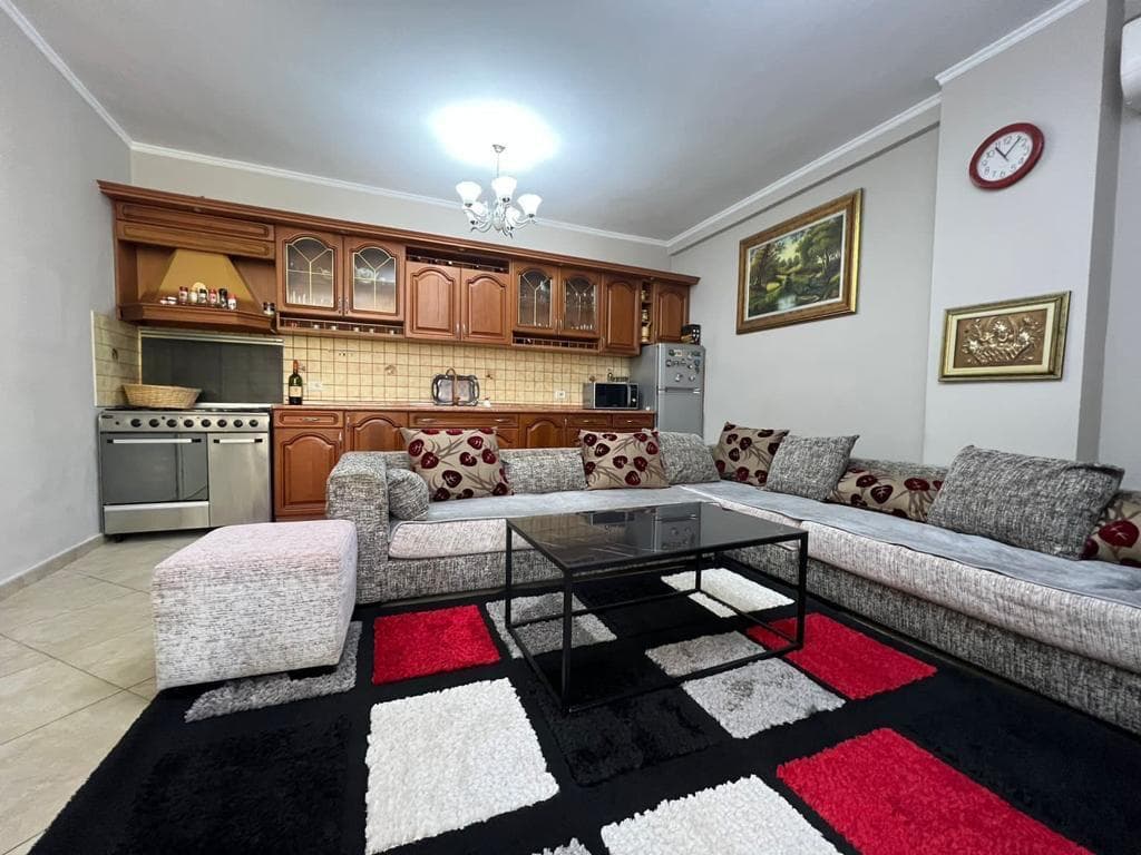 Apartament 2+1 me qira tek Myslym Shyri, Tiranë - 600€ | 82 m² 2