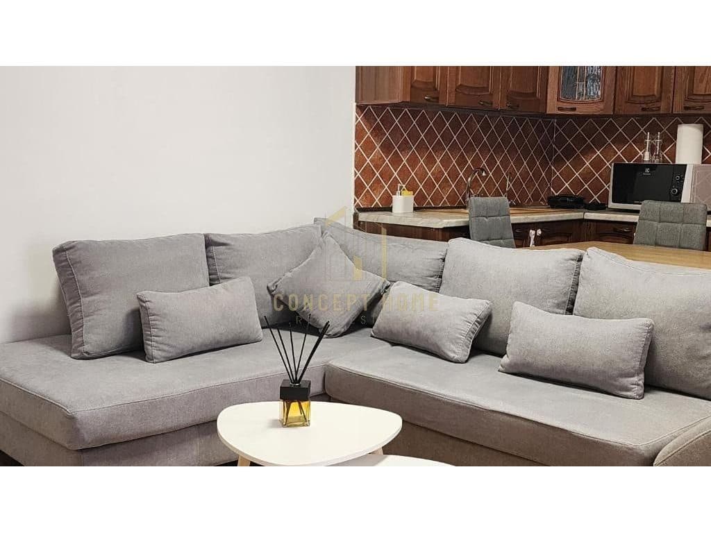 Jepet me qera apartament 2+1 tek Rruga e Kavajes 3
