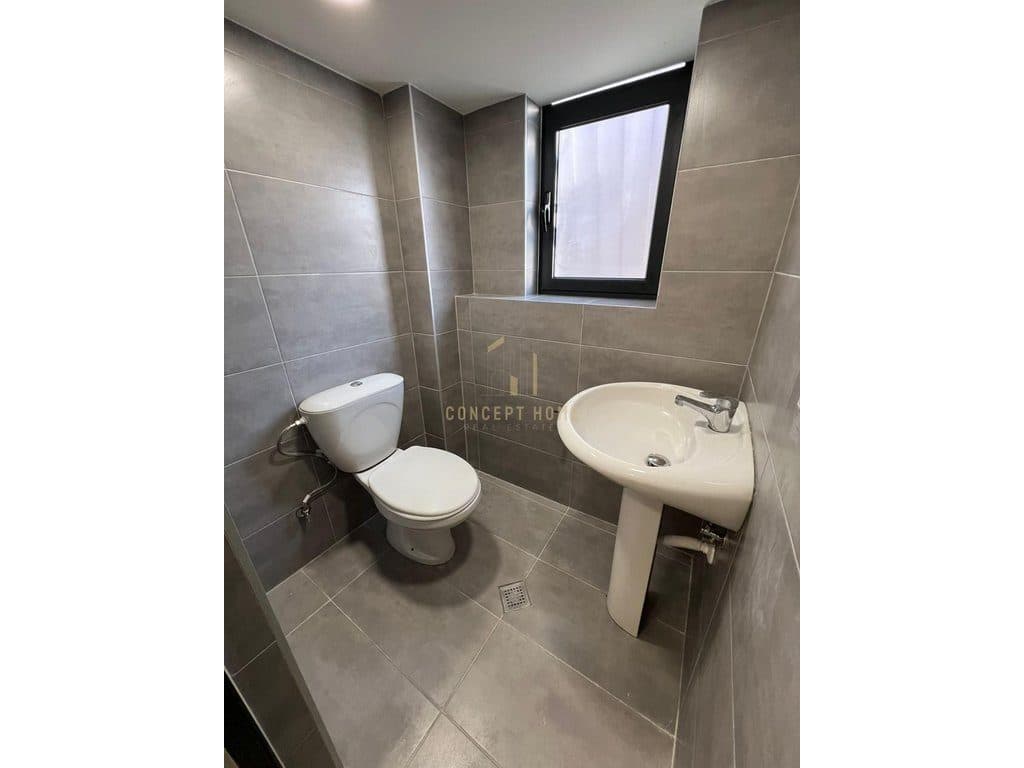 Dyqan 1+1 Me Qira në Stadiumi Dinamo, Tiranë - 2500€ | 67 m² 4