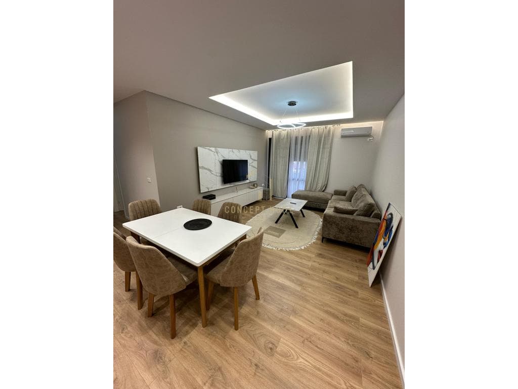 Apartament 2+1 Me Qira tek Rruga e Kavajes, përballë " Kompleksit Delijorgji" Tiranë - 900€ | 95 m²
