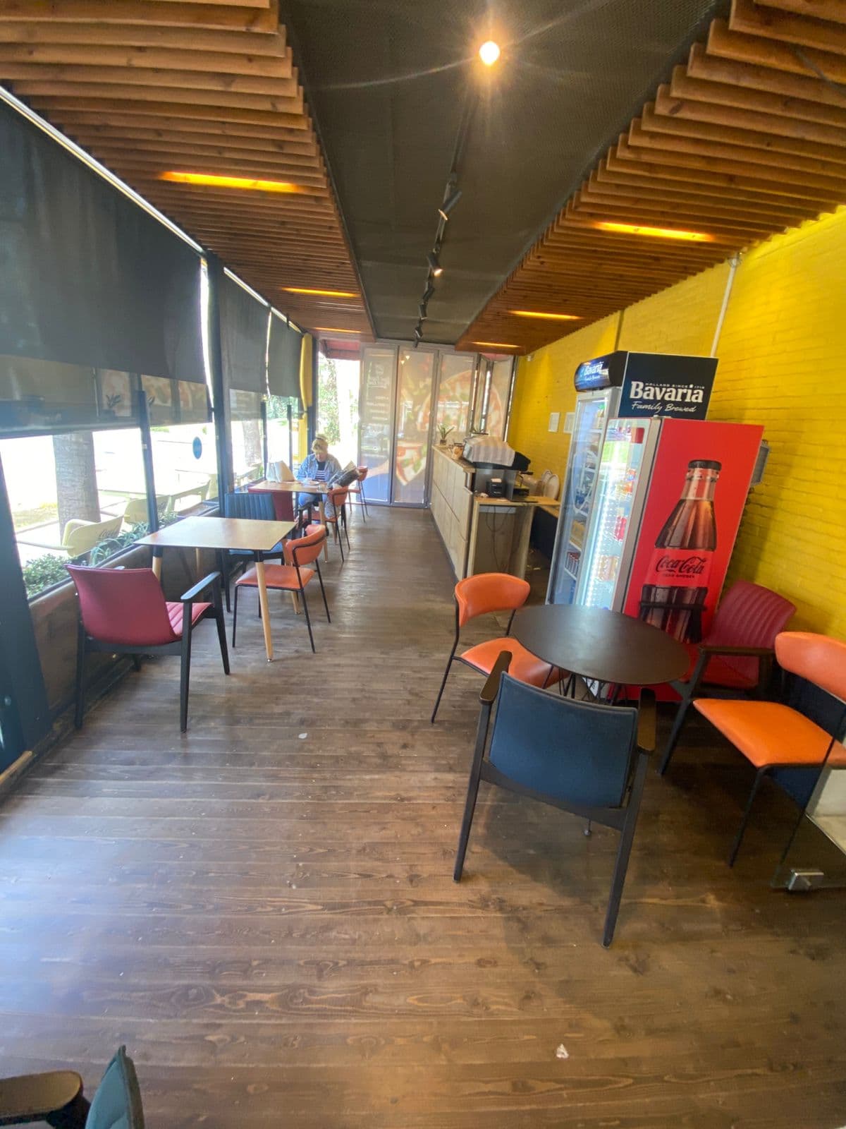 Shitet biznesi i nje Fast Food Pizza- Bulevardi Bajram Curri , Tiranë - 25000€ | 150 m² 1