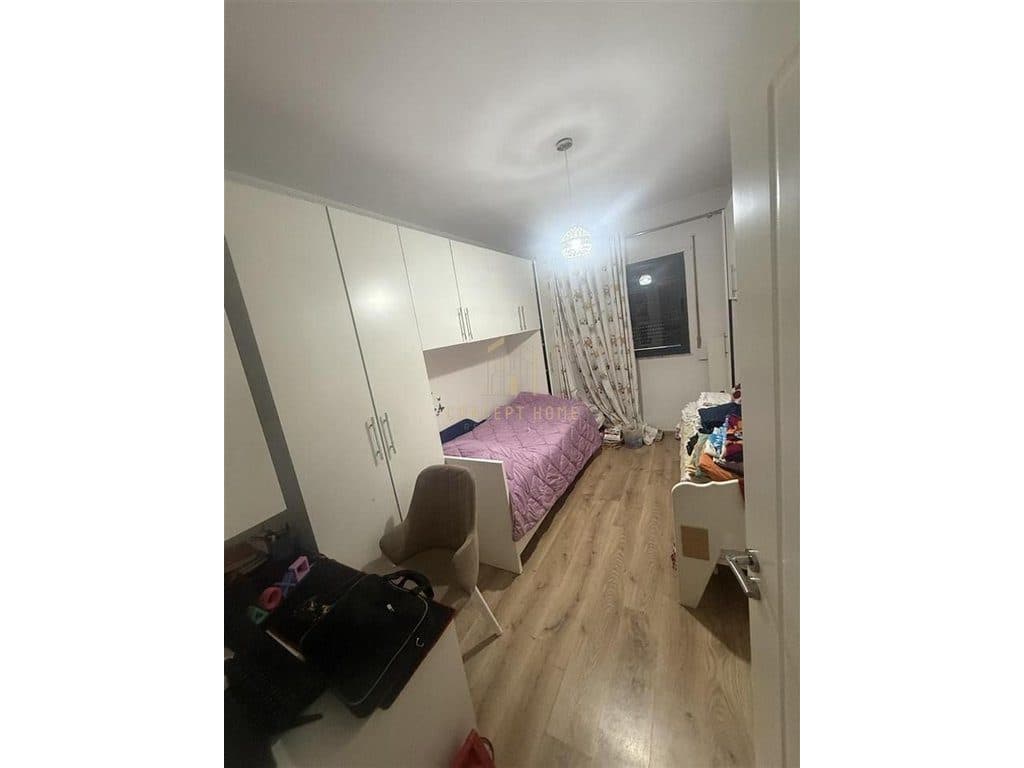 Shitet apartament 2+1 ne Yzberisht 3