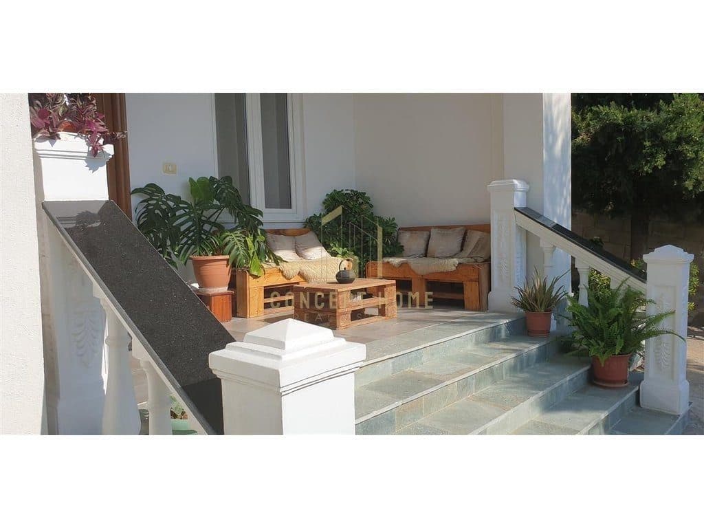 Shtëpi 4+1+2 me Qira në Sauk, Tiranë - 500€ | 130 m² 2